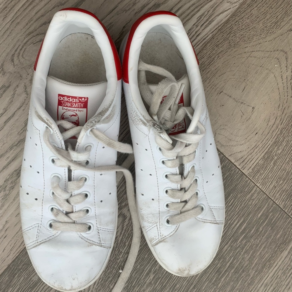 RED STAN SMITHS